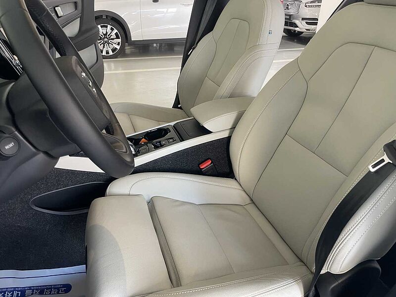 Volvo  Ultra, B4 AWD 마일드 하이브리드, 가솔린, 브라이트