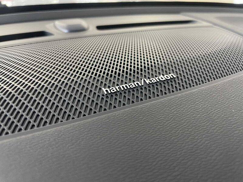 Volvo  Ultra, B4 AWD 마일드 하이브리드, 가솔린, 브라이트