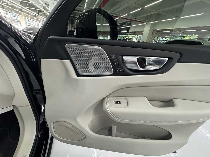 Volvo Ultra, B5 AWD 마일드 하이브리드, 가솔린, 브라이트