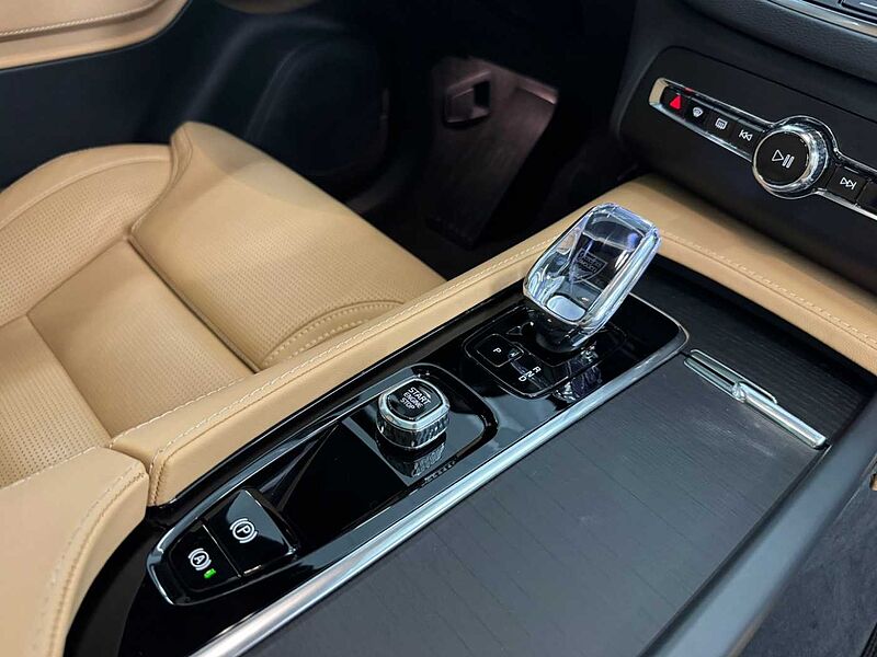 Volvo Ultimate, B6 AWD 마일드 하이브리드, 가솔린, 브라이트, 7 좌석