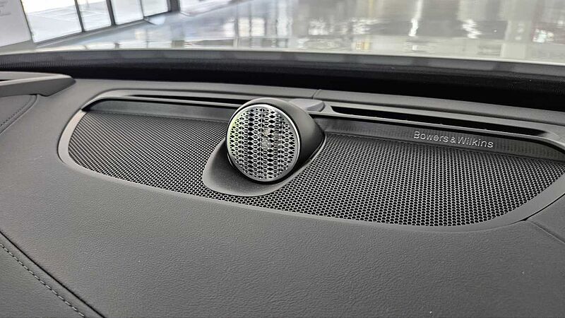 Volvo Ultra, T8 AWD 플러그-인 하이브리드, 전기/가솔린, 다크, 7 좌석