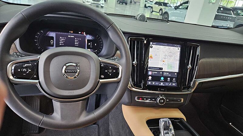Volvo  Ultimate, B5 AWD mild hybrid, 가솔린