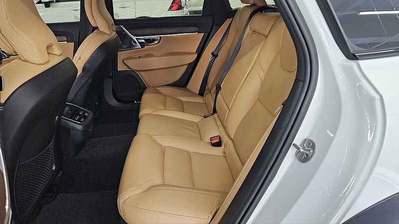Volvo  Ultimate, B5 AWD mild hybrid, 가솔린