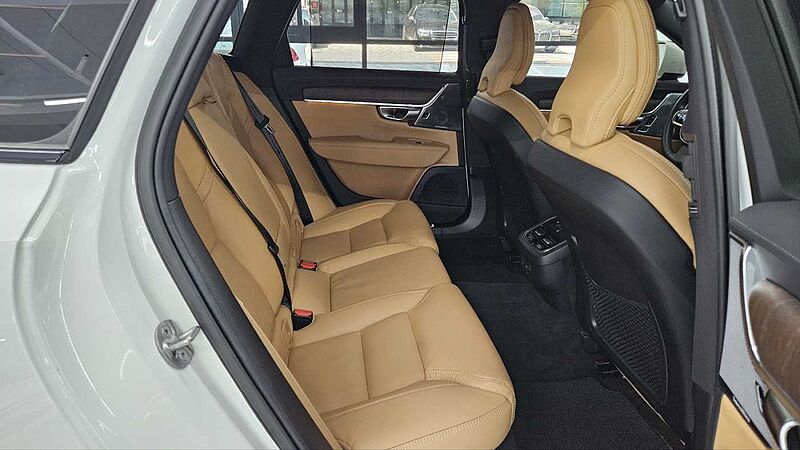 Volvo  Ultimate, B5 AWD mild hybrid, 가솔린
