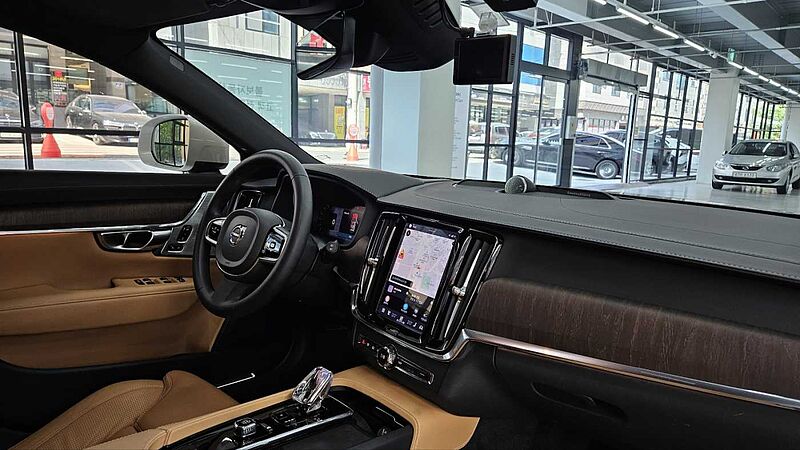 Volvo  Ultimate, B5 AWD mild hybrid, 가솔린