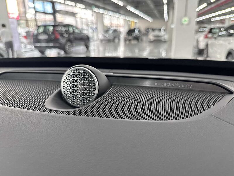 Volvo  Ultra, T8 AWD 플러그-인 하이브리드, 전기/가솔린, 브라이트, 7 좌석