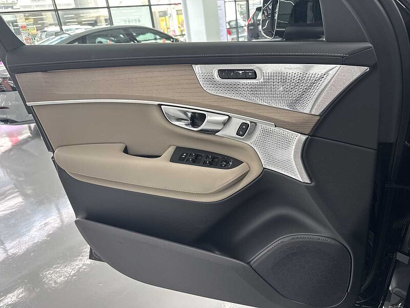 Volvo  Ultra, T8 AWD 플러그-인 하이브리드, 전기/가솔린, 브라이트, 7 좌석