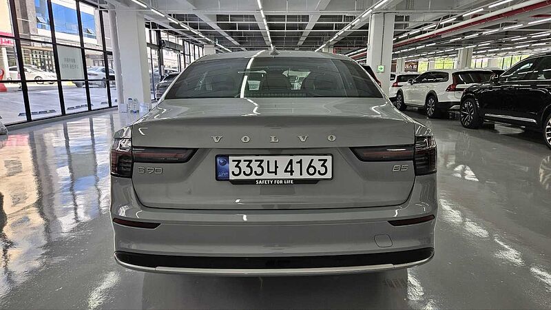 Volvo Ultra, B5 마일드 하이브리드, 가솔린, 브라이트