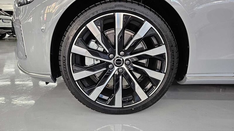 Volvo Ultra, B5 마일드 하이브리드, 가솔린, 브라이트