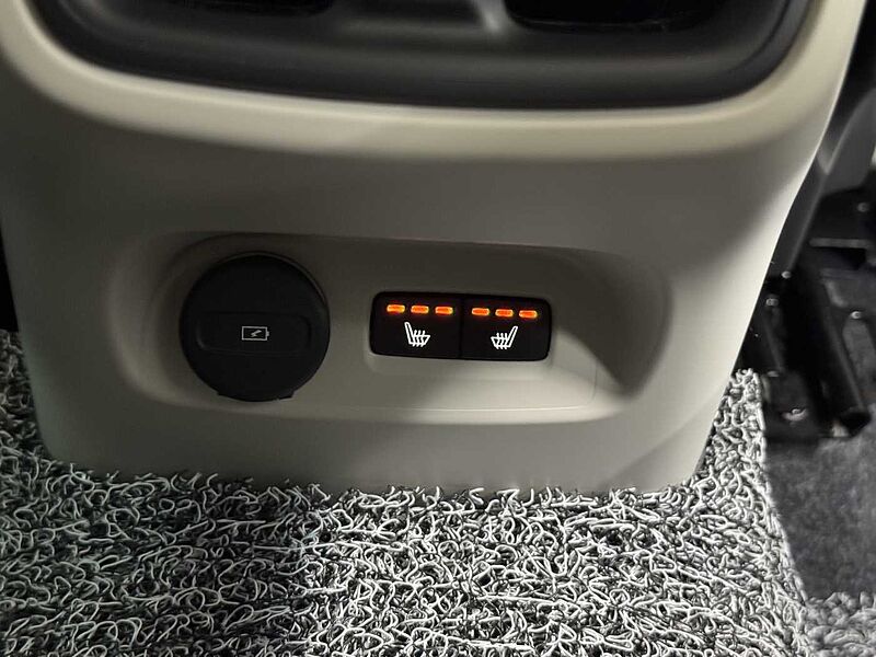 Volvo  Ultra, B4 AWD 마일드 하이브리드, 가솔린, 브라이트