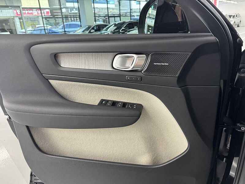 Volvo  Ultra, B4 AWD 마일드 하이브리드, 가솔린, 브라이트