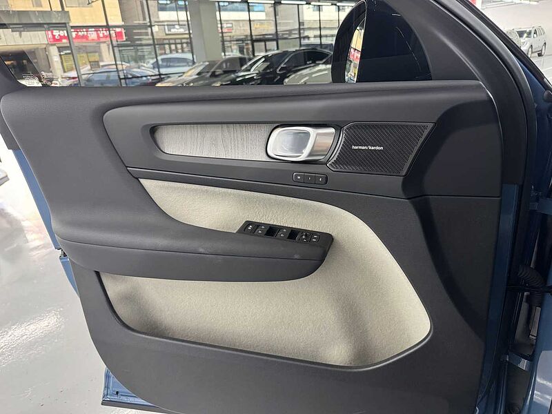 Volvo  Ultra, B4 AWD 마일드 하이브리드, 가솔린, 브라이트