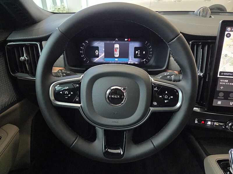 Volvo  Ultra, B5 마일드 하이브리드, 가솔린, 브라이트