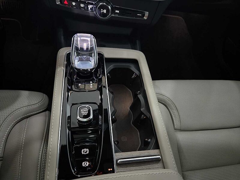 Volvo  Ultra, B5 마일드 하이브리드, 가솔린, 다크