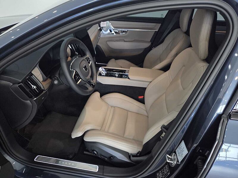 Volvo  Ultra, B5 마일드 하이브리드, 가솔린, 다크