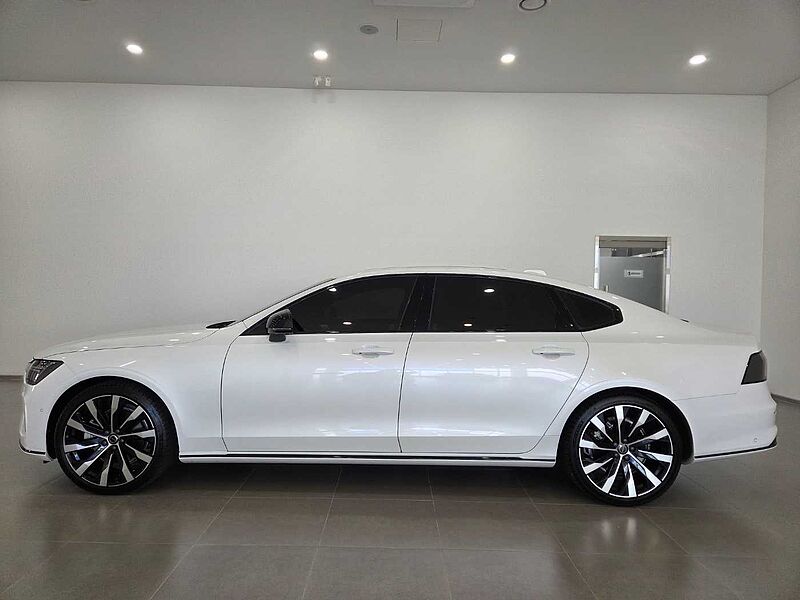 Volvo Ultra, B5 마일드 하이브리드, 가솔린, 다크