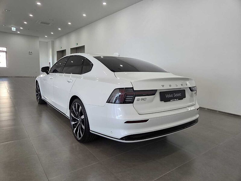 Volvo Ultra, B5 마일드 하이브리드, 가솔린, 다크