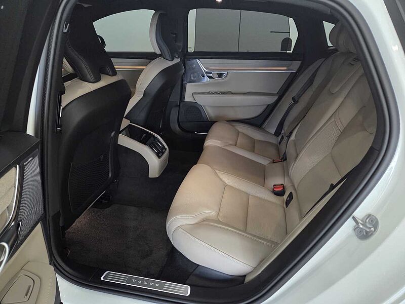 Volvo Ultra, B5 마일드 하이브리드, 가솔린, 다크
