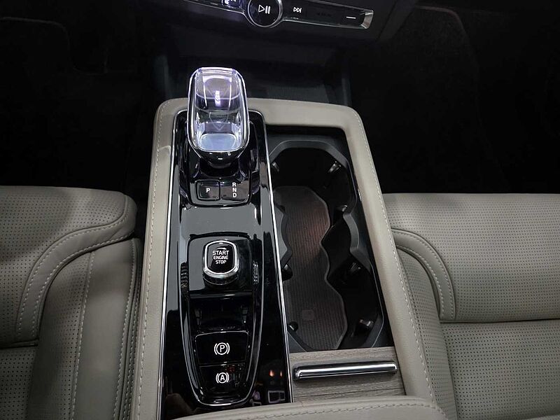 Volvo Ultra, B5 마일드 하이브리드, 가솔린, 다크