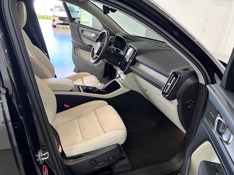 Volvo Ultra, B4 AWD 마일드 하이브리드, 가솔린, 브라이트