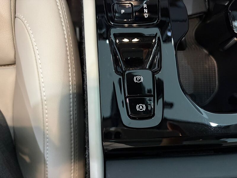 Volvo Ultra, B4 AWD 마일드 하이브리드, 가솔린, 브라이트